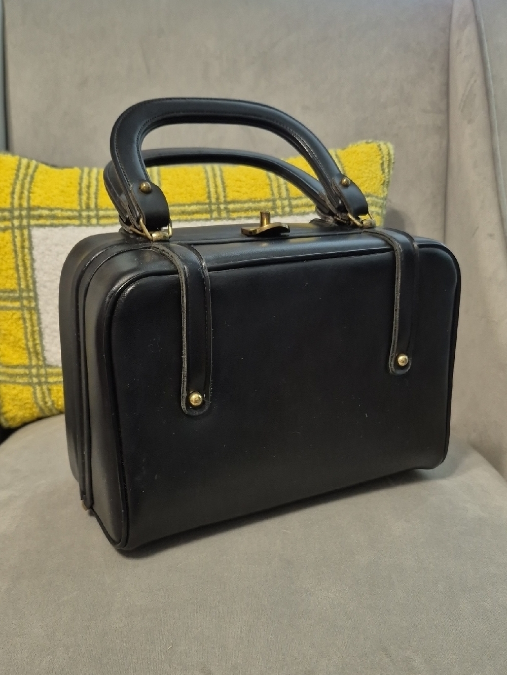 EMPRESS Vintage Mid-Century Black Leahter Structured Top-Handle Handbag
